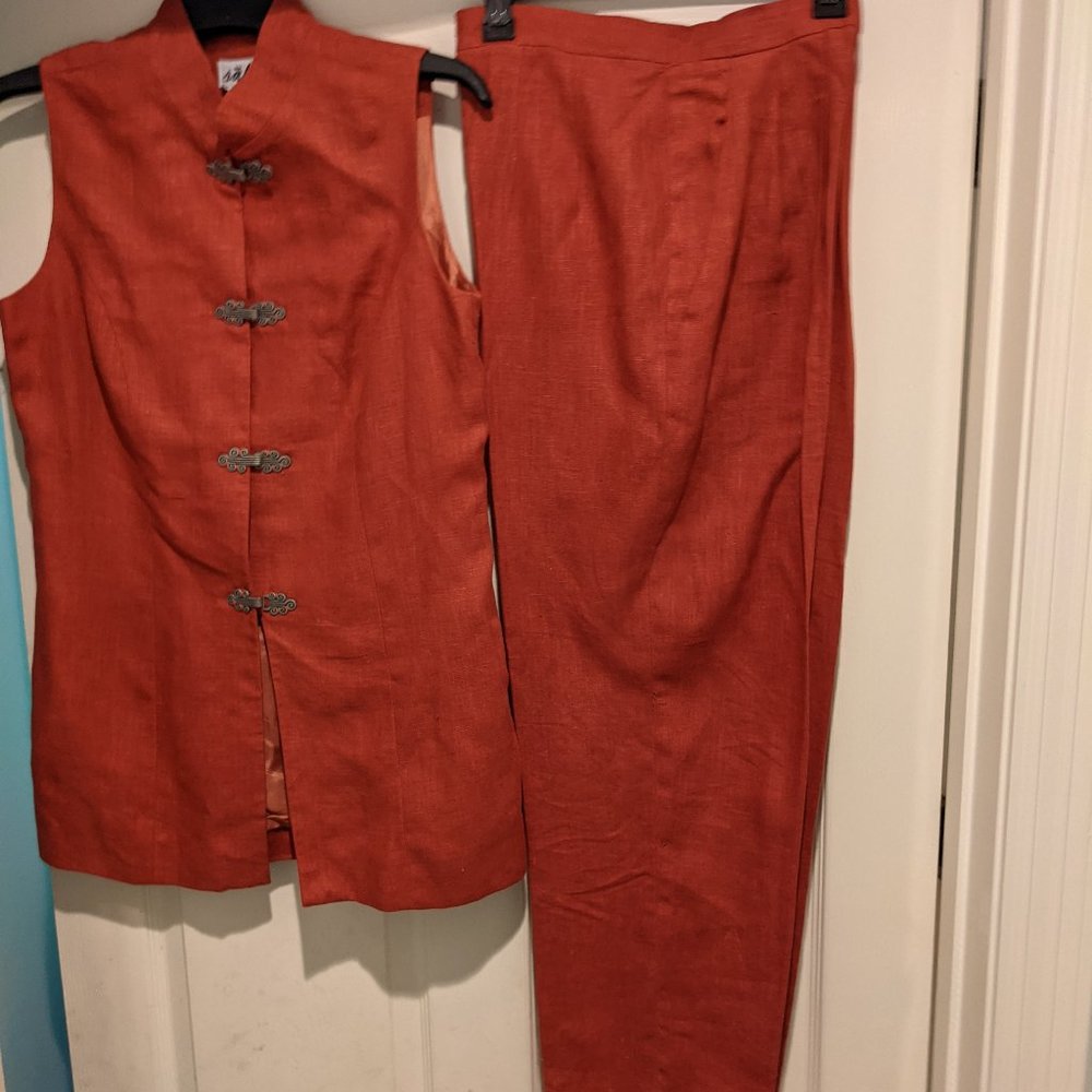 Pant suit